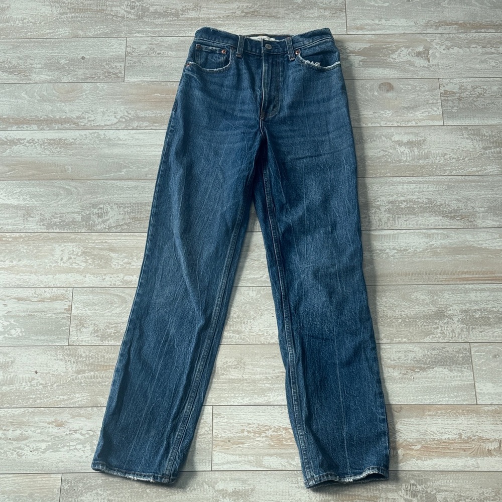 Abercrombie & Fitch Ultra High-Rise '90s Straight Jeans size‎ 25